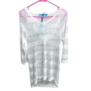 Women’s White Crotchet Hooded Solitaire Swim Cover Up